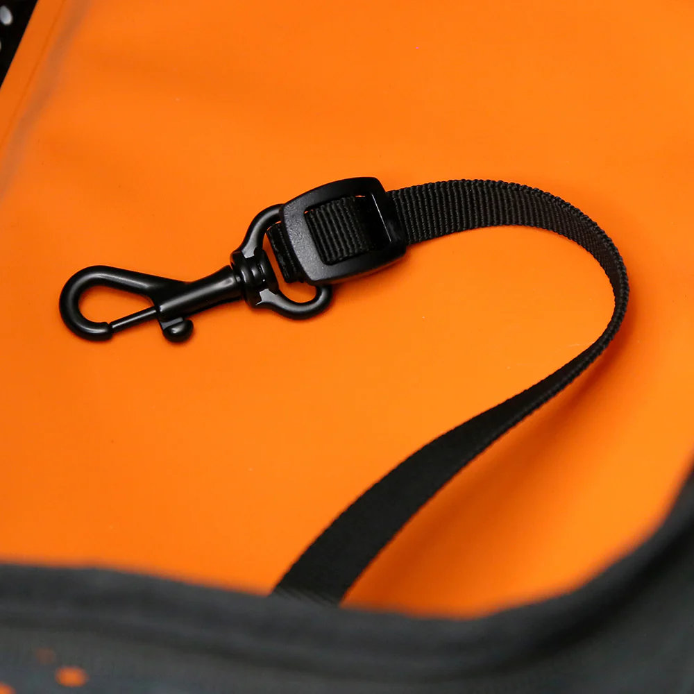 IBIYAYA Breezy Wanderer Fur-Free Pet Tote Bag - Image 6