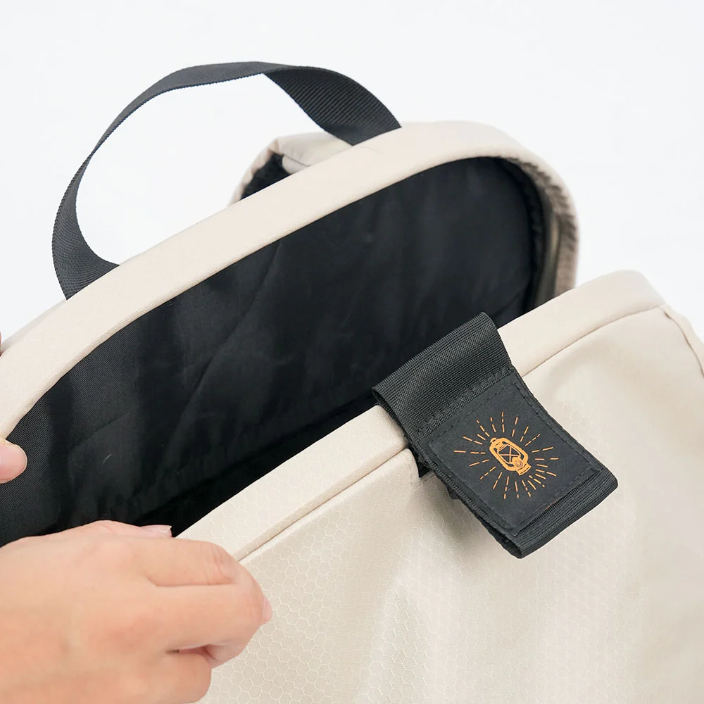 IBIYAYA Panorama Zipper-Free Small Pet Travel Carrier - Buttermilk - Image 17