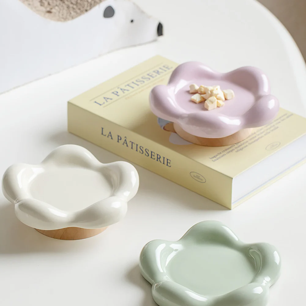 Split Ceramic Pet Petal Bowl - 250ml - Image 6