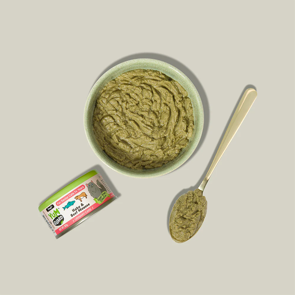 YUMGUARD Urinary Care Hake & Beef Mousse Senior 7+ Wet Cat Food - Image 4